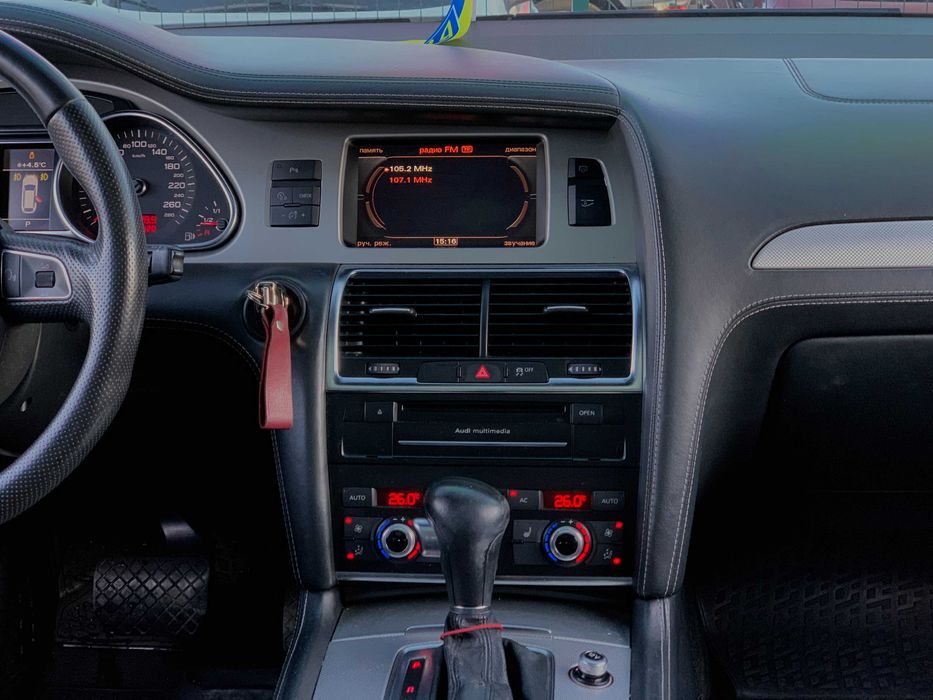 Audi Q7 2011  3.0 4х4