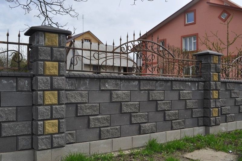 Тротуарна Плитка,Декоративні Блоки для Парканів.