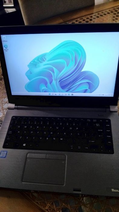 Vendo computador portátil Toshiba
