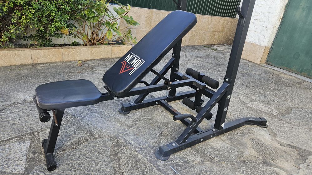 Ginasio com barra de elevacoes