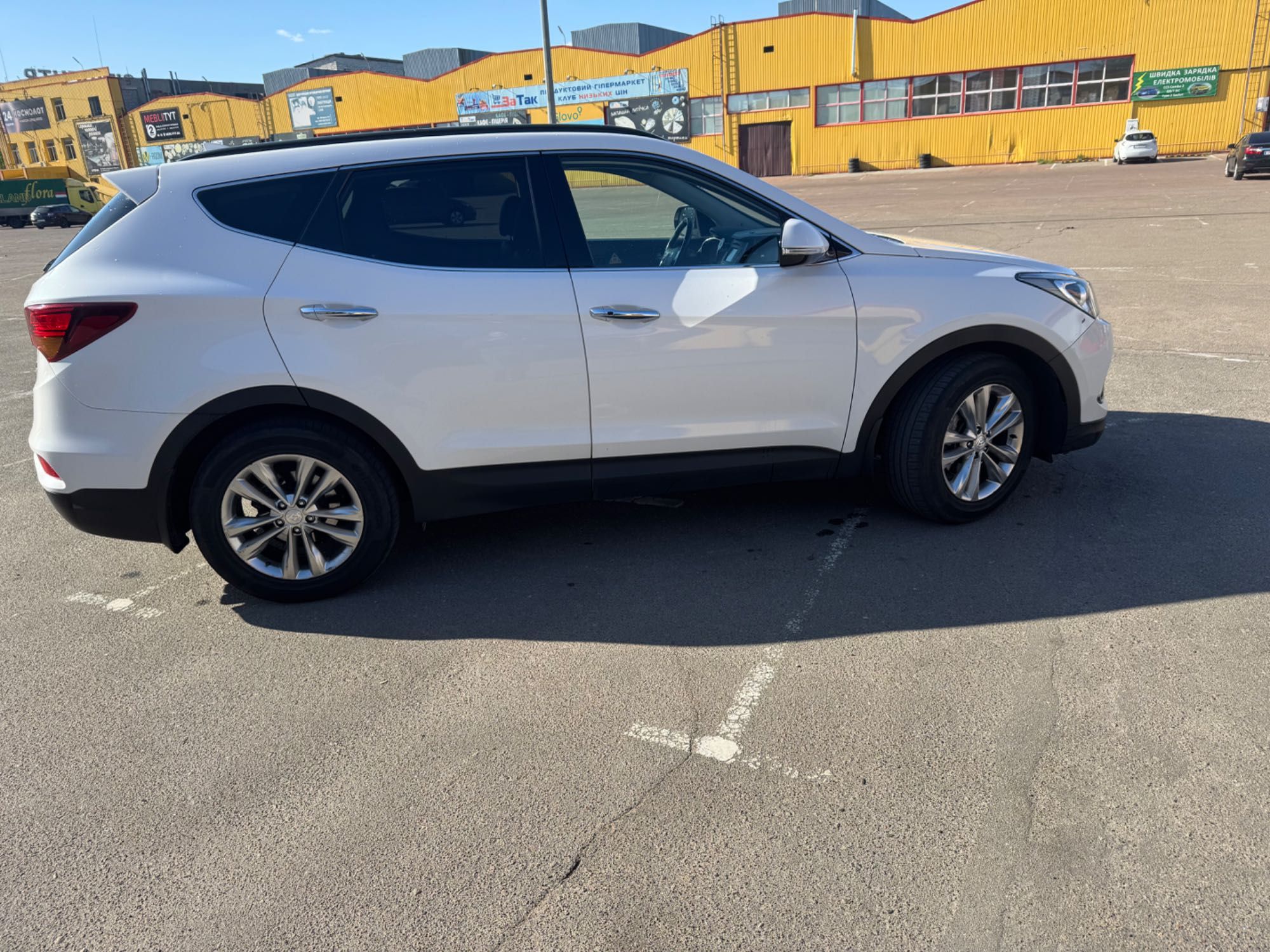 Авто HYUNDAI Santa Fe