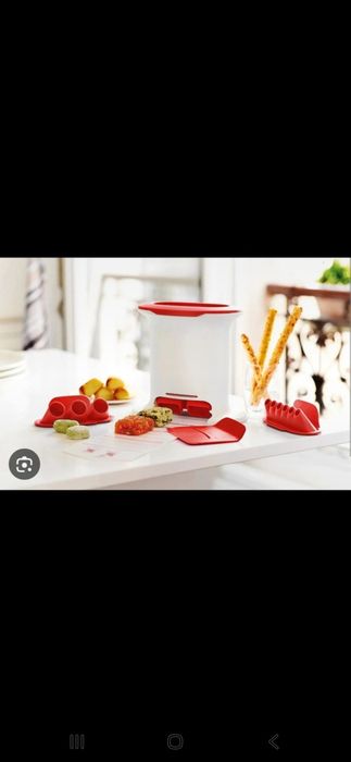 M Press tuperware