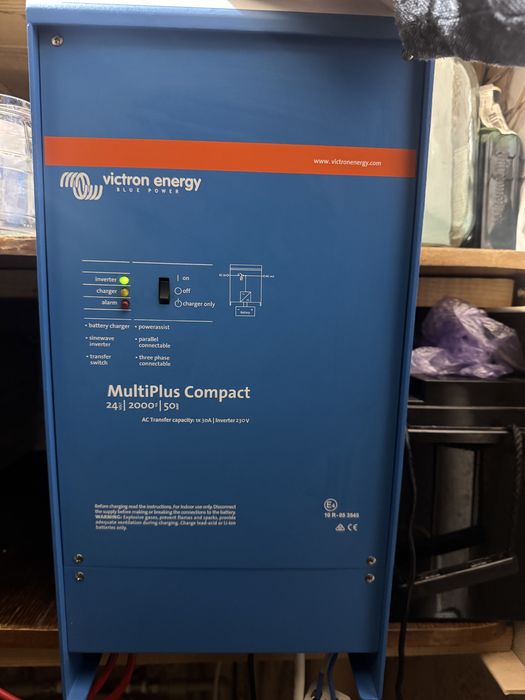 Інвертор Victron Multiplus Compact 24 / 2000 / 50