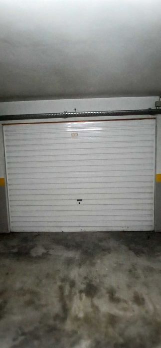 Garagem fechada centro de Vizela