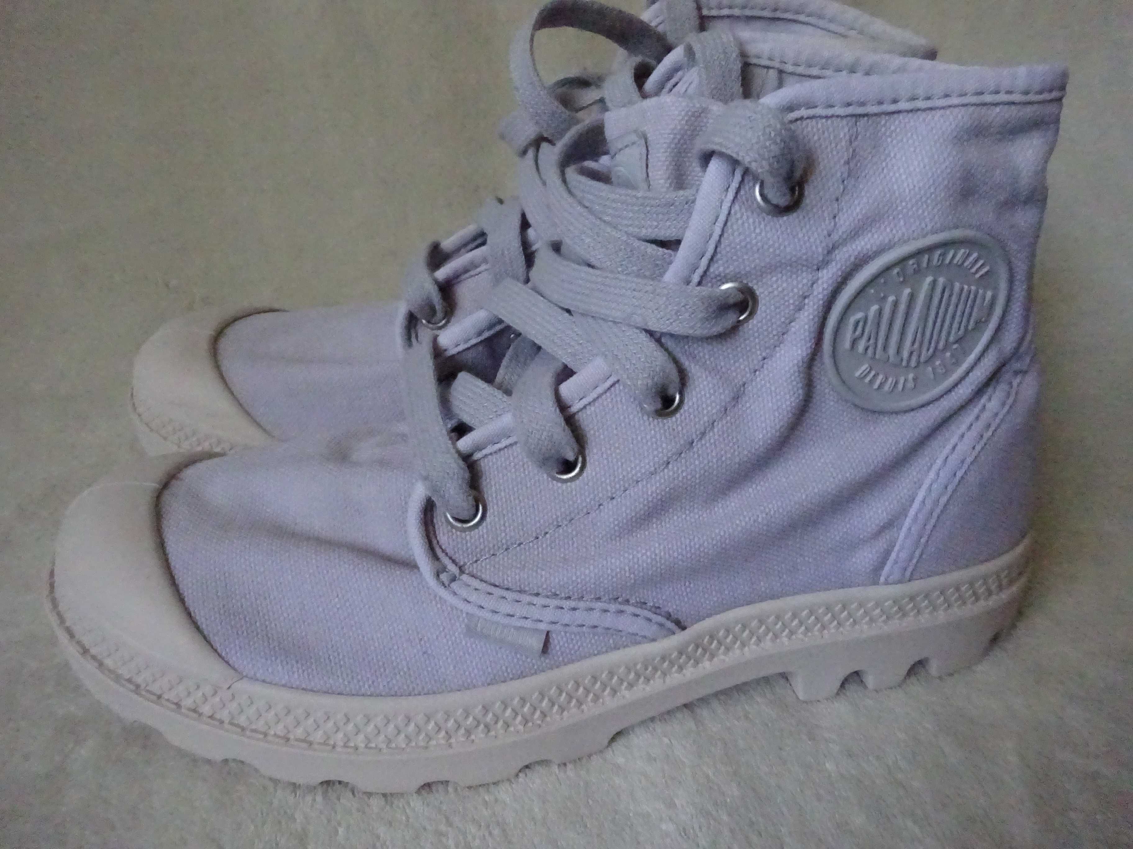 szare buty r. 38 ale wypadają na 37        Palladium