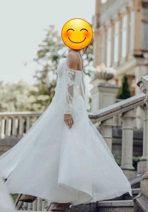 Весільна сукня не вінчана