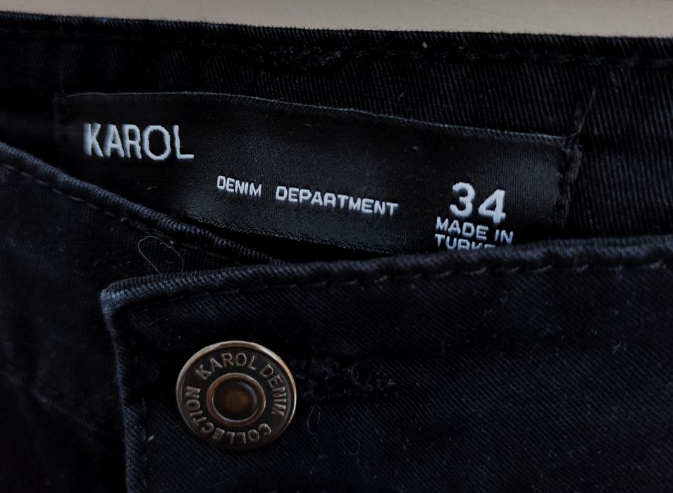 Чорні джинси жіночі широкі