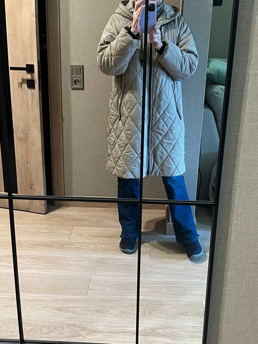 Стьобане бежеве пальто Zara oversize з капюшоном, розкльошене