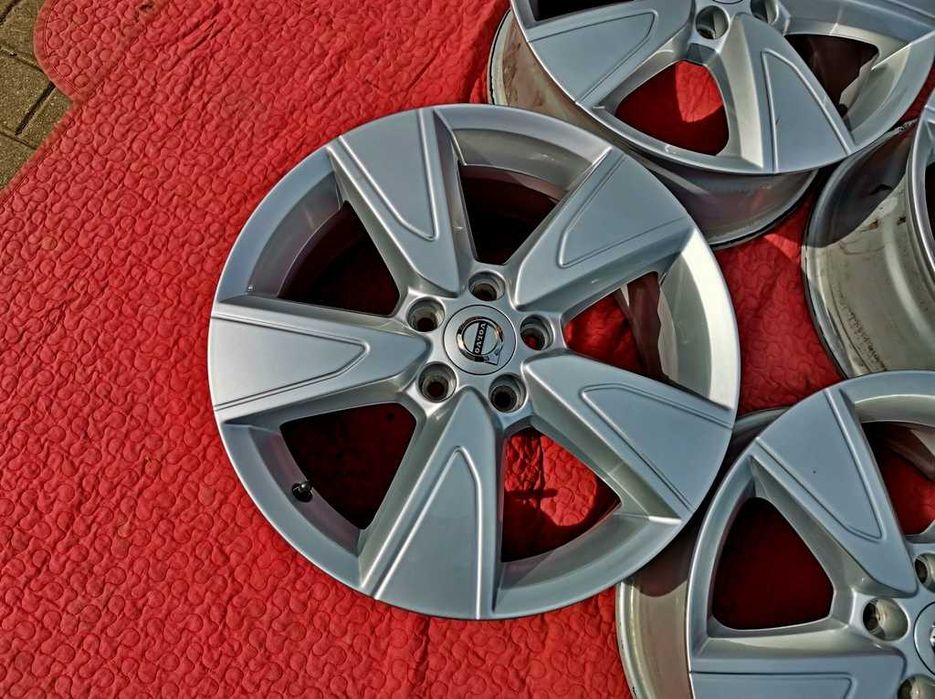 ALUFELGI 17' VOLVO V50 V60 S60 S80 V40 V70 XC40 - 5x108 - igła
