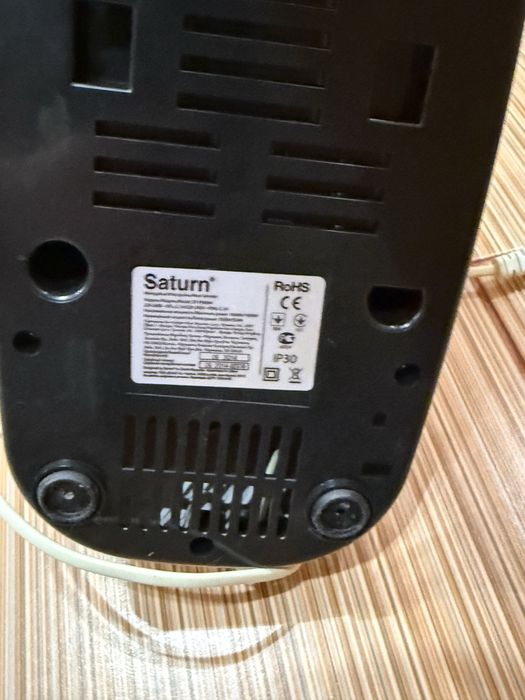 Мясорубка б/у рабочая saturn