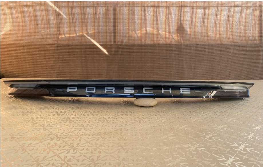 luz traseira porsche panamera