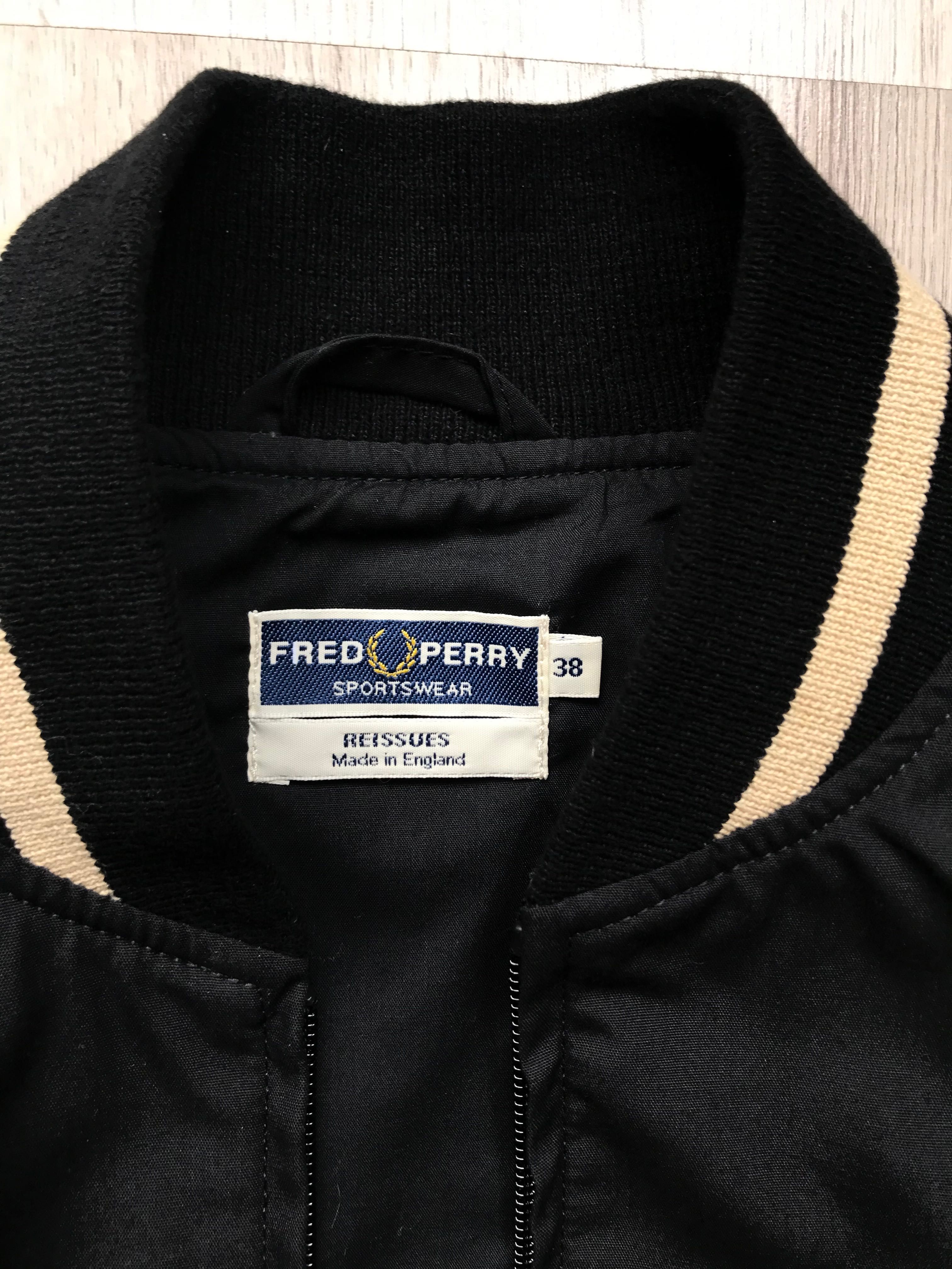 Куртка Бомбер Fred Perry Laurel Wreath Bomber розмір S