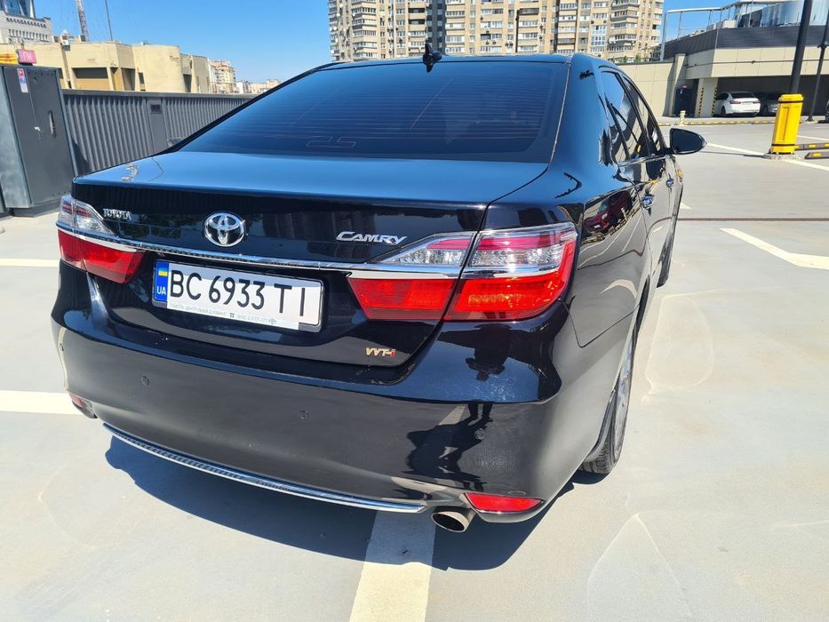 Продам своє авто Toyota Сamry 2016 рік