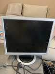 Monitor samsung 710 N używany