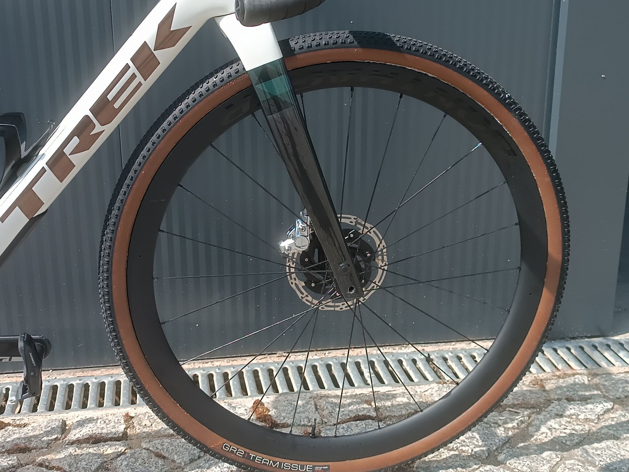 Bicicleta de gravel trek checkpoint SLR SRAM red