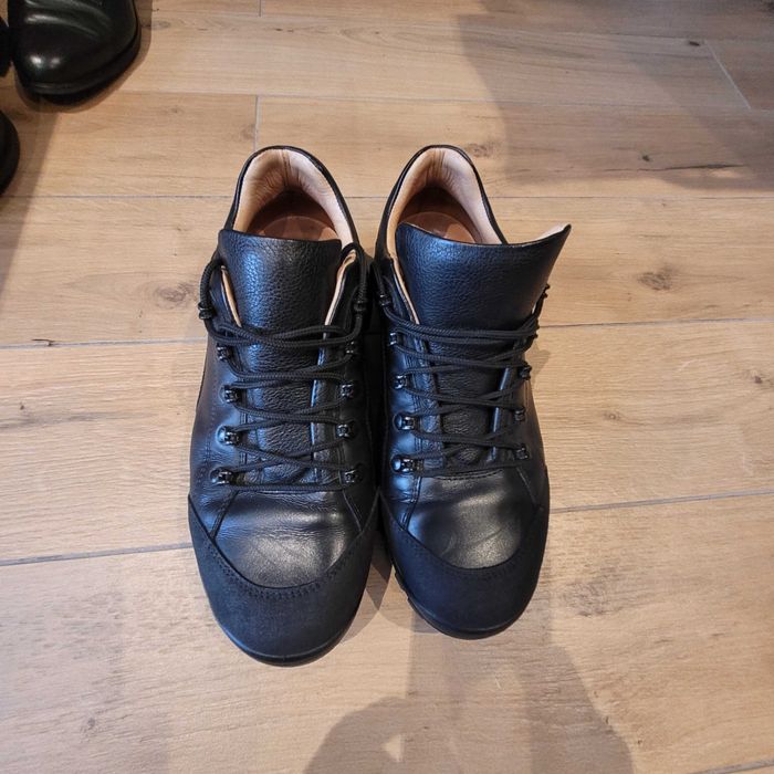 Buty służbowe SG rozmiar 28 czyli 43 stan bardzo dobry.