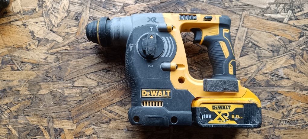 Młotowiertarka dewalt dch273p1