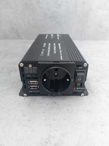 Інвертор Преобразователь напряжения 12/220В  Foval 2200w Чистий Синус