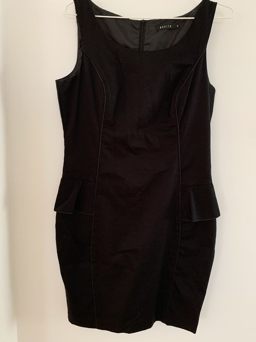 Czarna sukienka Mohito rozmiar 40