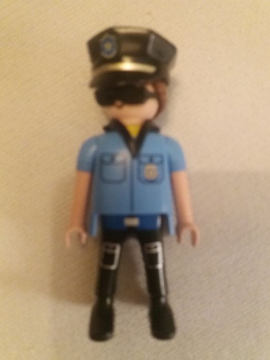 Klocki Playmobilel Policjant figurka