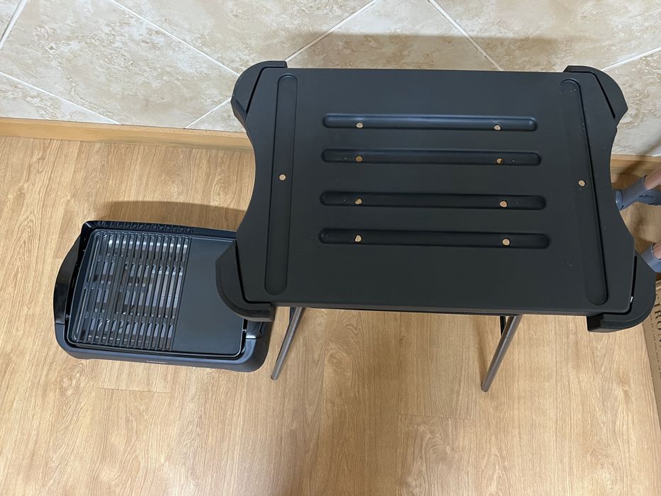 Grelhador elétrico Cloer 6750 com 2000w