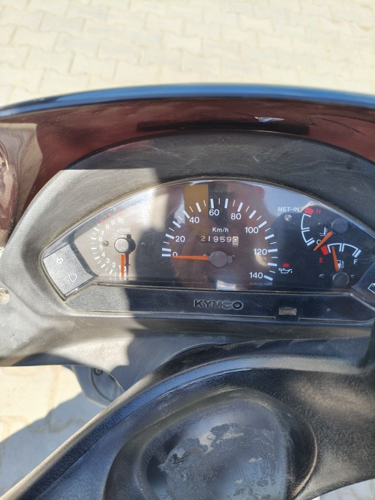 Продається скутер kymco dink150