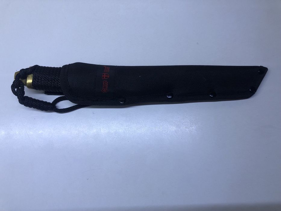 Нож хозяйственный