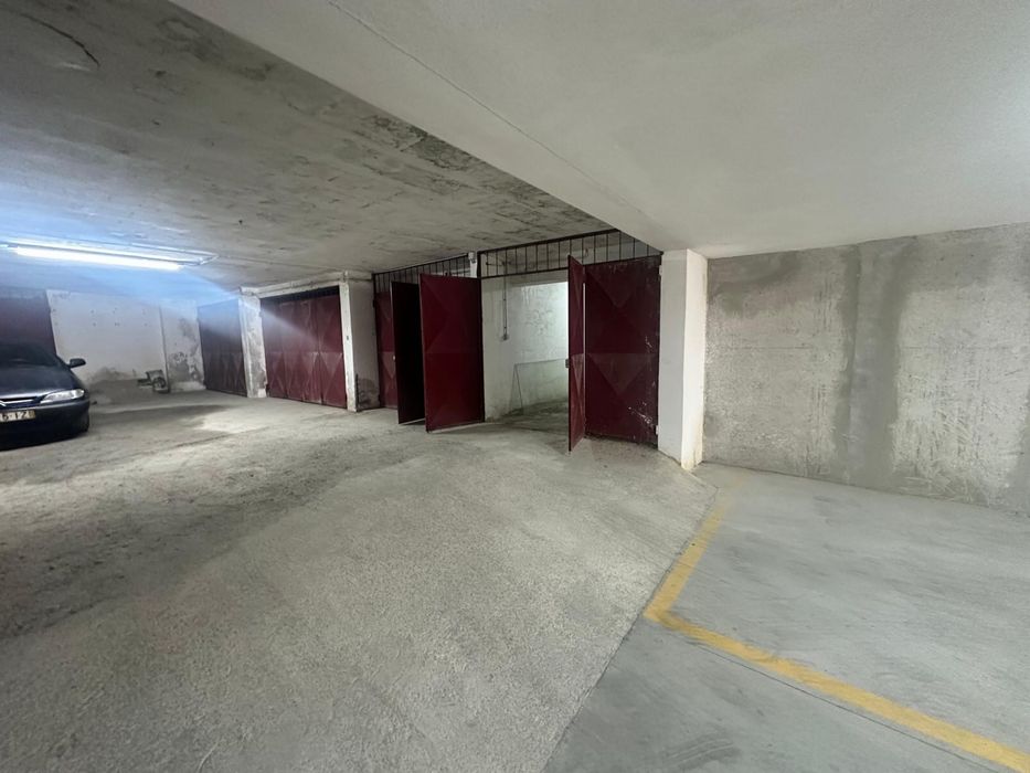 Garagens centro Vila Verde