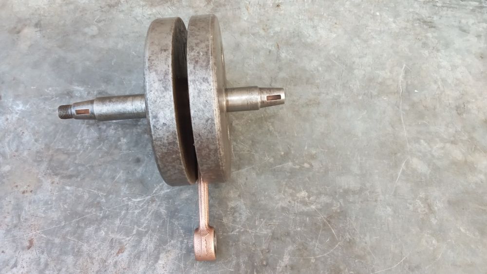 Коленвал. Минск 12 и 6 вольт.