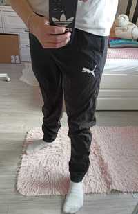 Przewiewne, męskie spodnie sportowe Puma - czarne, rozmiar S