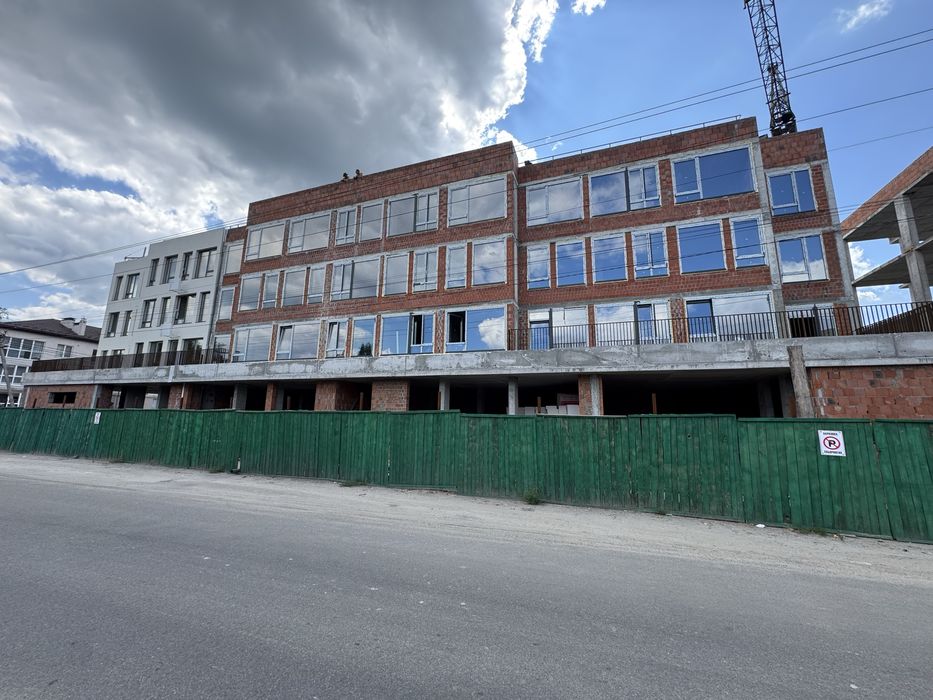 Продам готову 1к квартиру 38,3м2 з терасою ЖК Петрівське містечко 2,