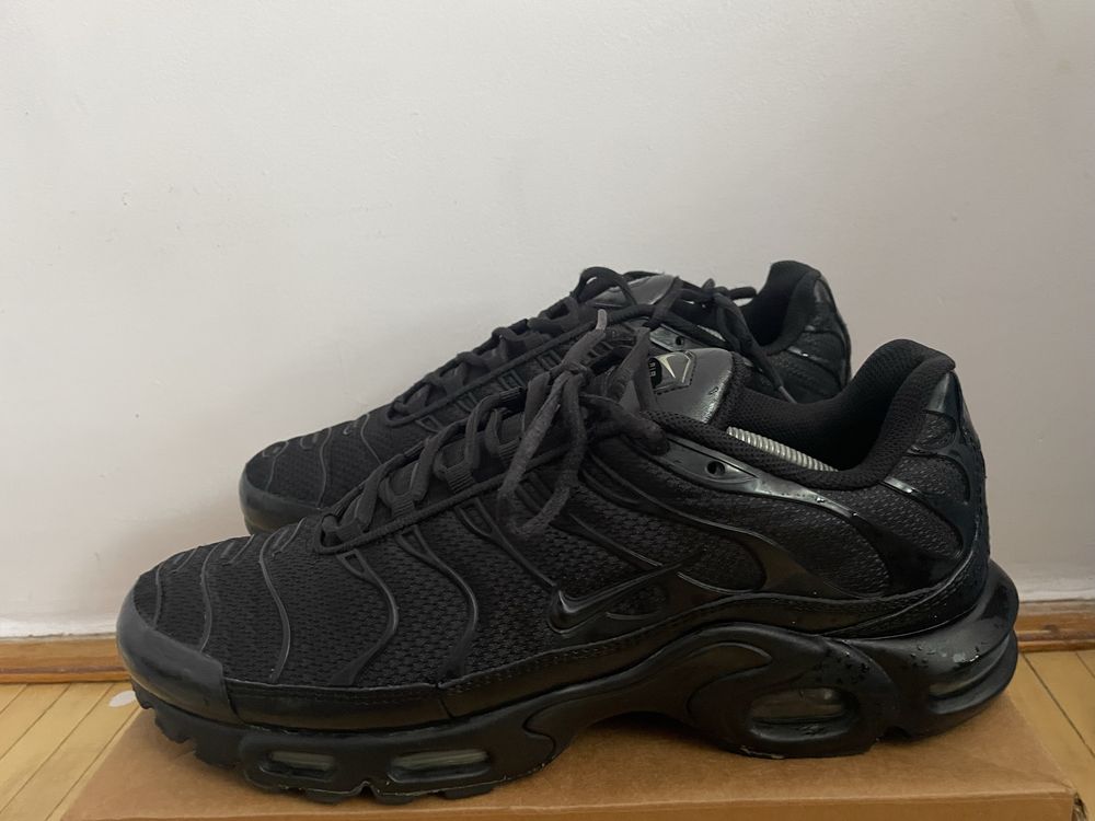 Кросівки оригінальні Nike Air Max Plus