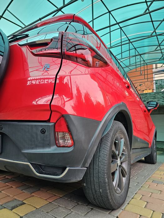 BYD YUAN електро 300 км запас