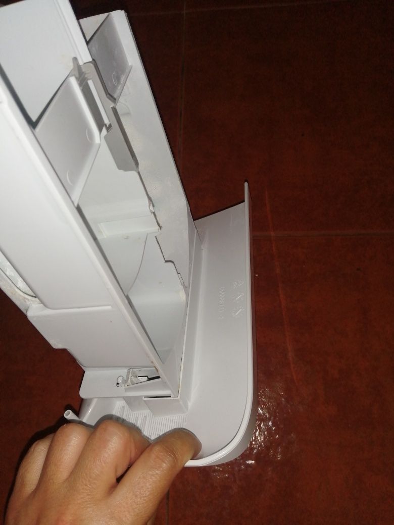 Gaveta detergente máquina de lavar roupa Indesit innex 7kg, bom estado