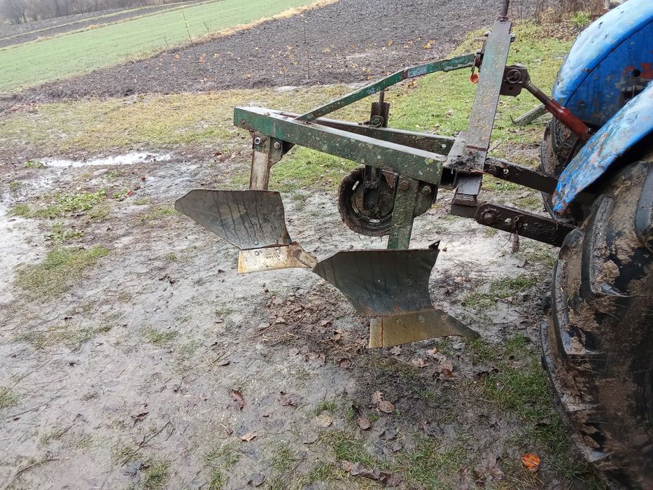 Деталі за телефоном