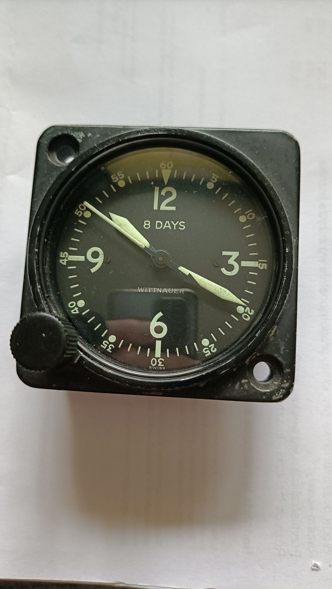 Zegar wojskowyz samolotu  i kompas Wittnauer wojskowy.
