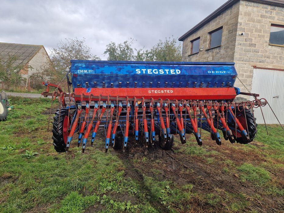 Siewnik  zbożowy  2.5m Saxonia