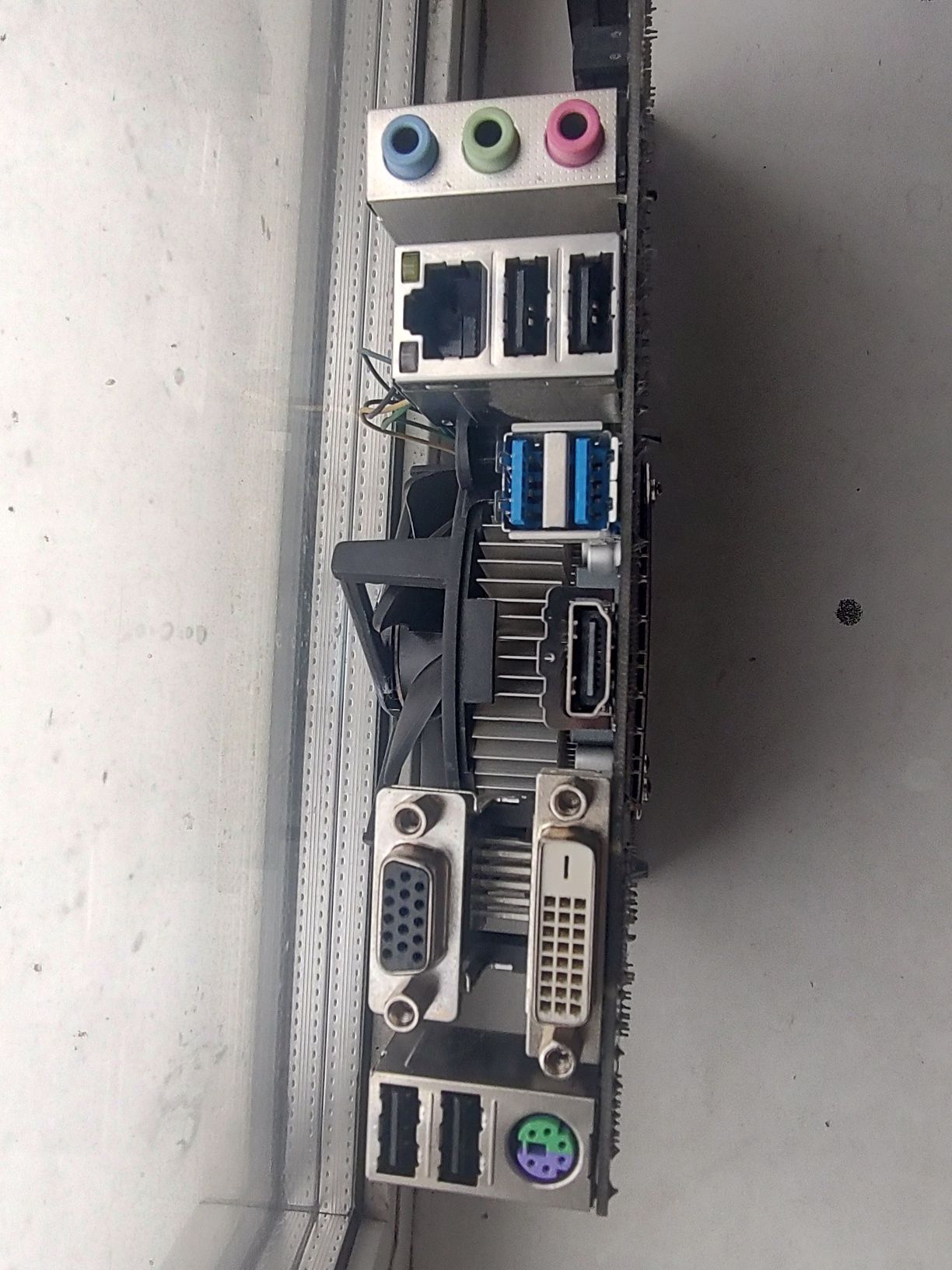 Gigabyte GA-B85M-HD3G, I3-4130, 8 Gb ddr3-1600, див. опис, гарантія