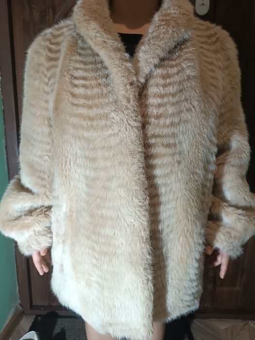 Шубка нова з Європи 10з10