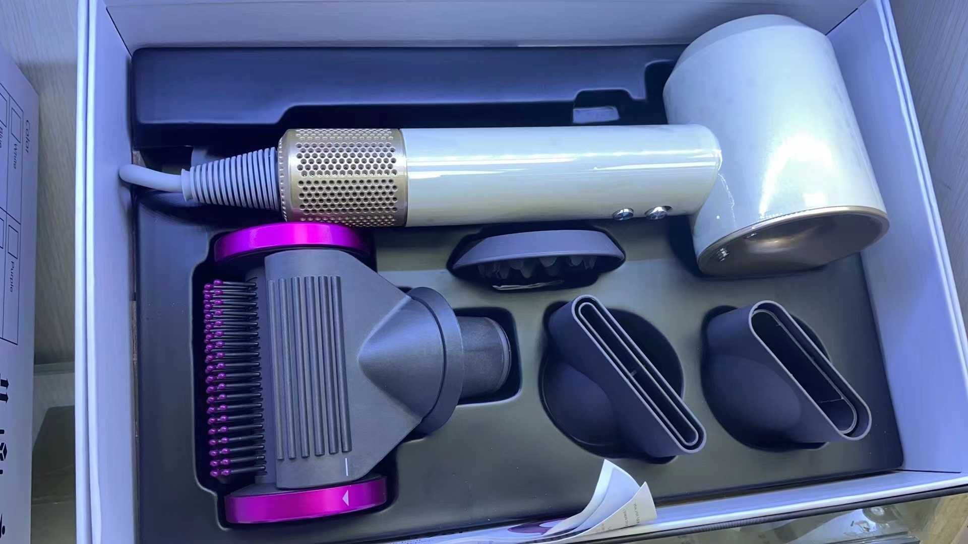 Secador de cabelo Dyson Supersonic™ (Níquel/Cobre)