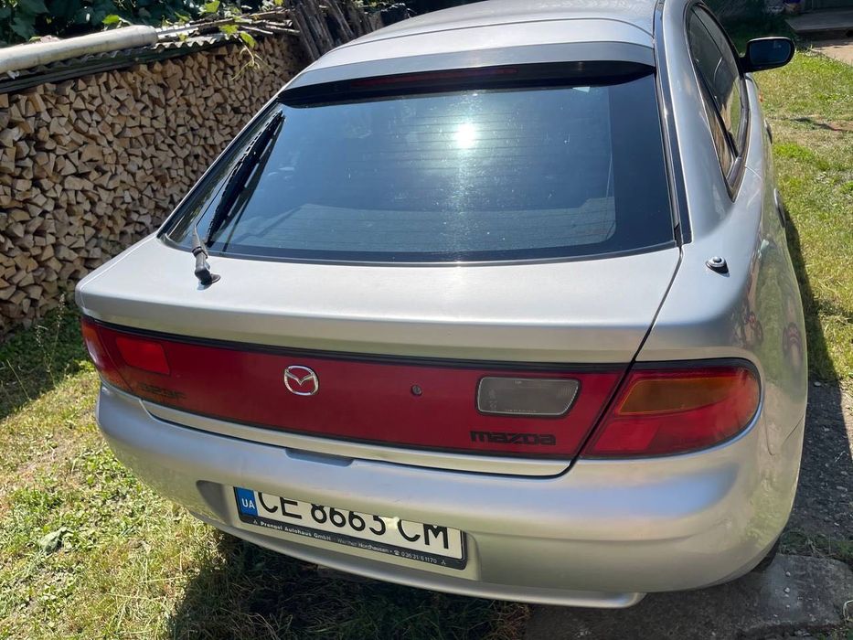 Mazda 323F 1998 1.5 бензин, передній привід + зимова резина
