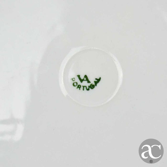 Prato para bolos em porcelana da Fábrica da Vista Alegre