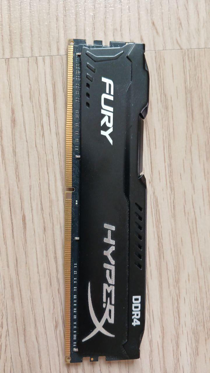 Оперативна пам'ять HyperX 16 GB (1x16GB) DDR4 2400 MHz FURY