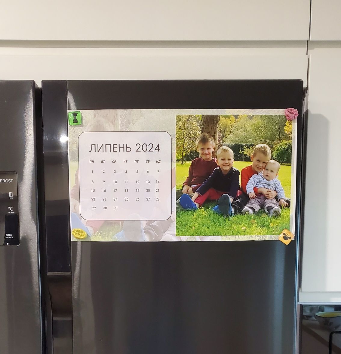 Календар на холодильник з фото