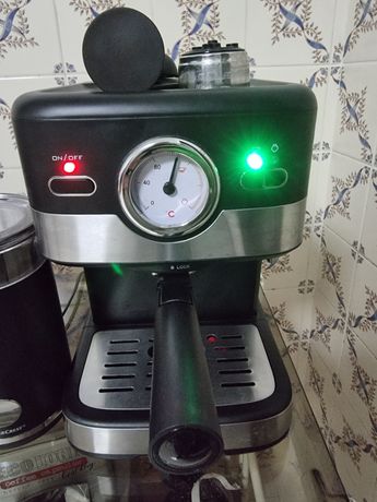 Máquina de café/moinho  silvercrest
