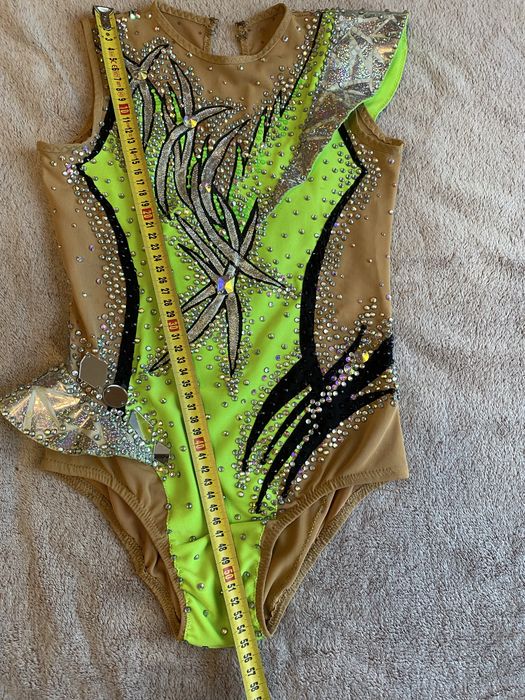 Strój gimnastyczny neonowy