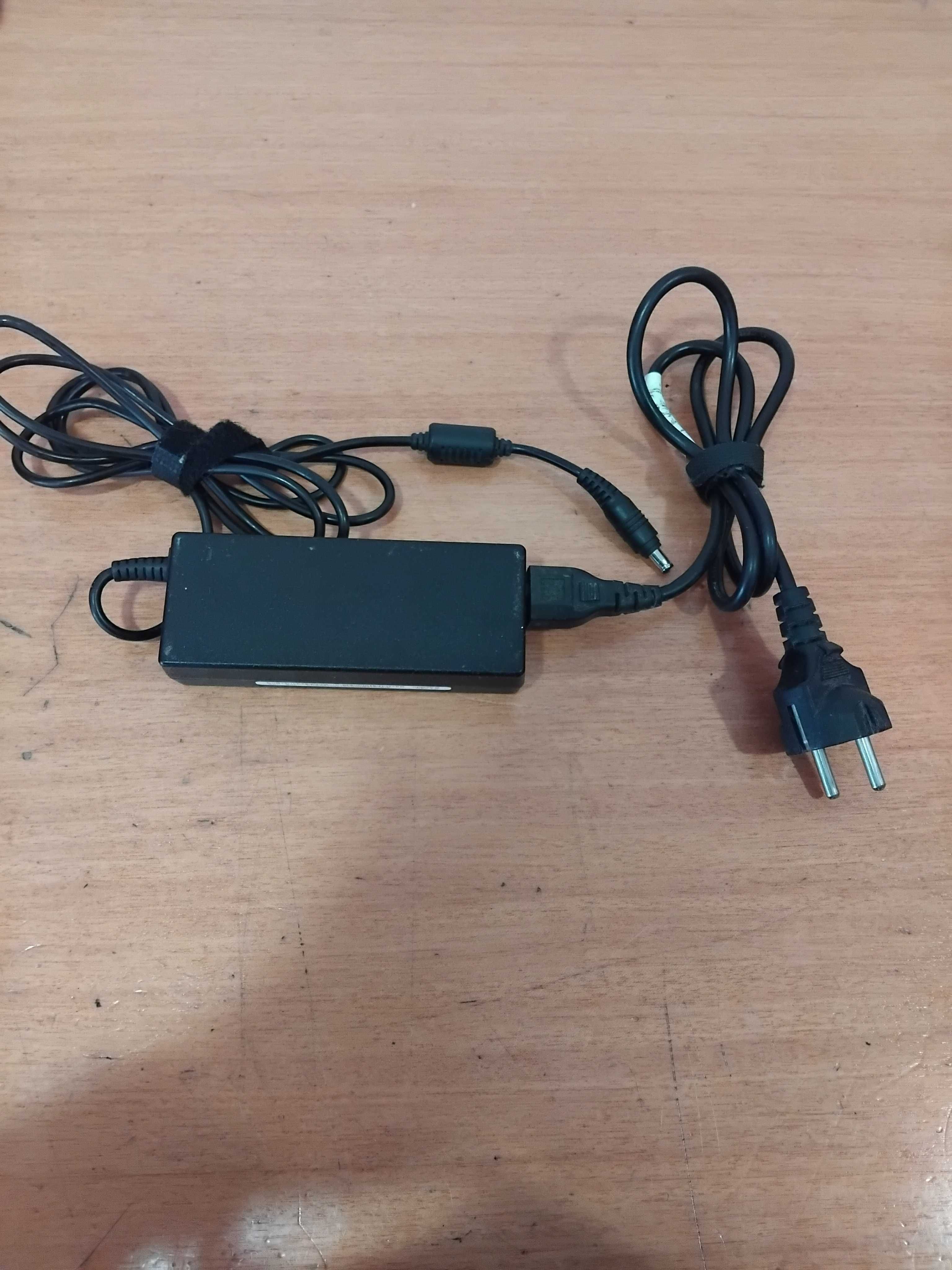 Carregador Samsung 19V 4.74A