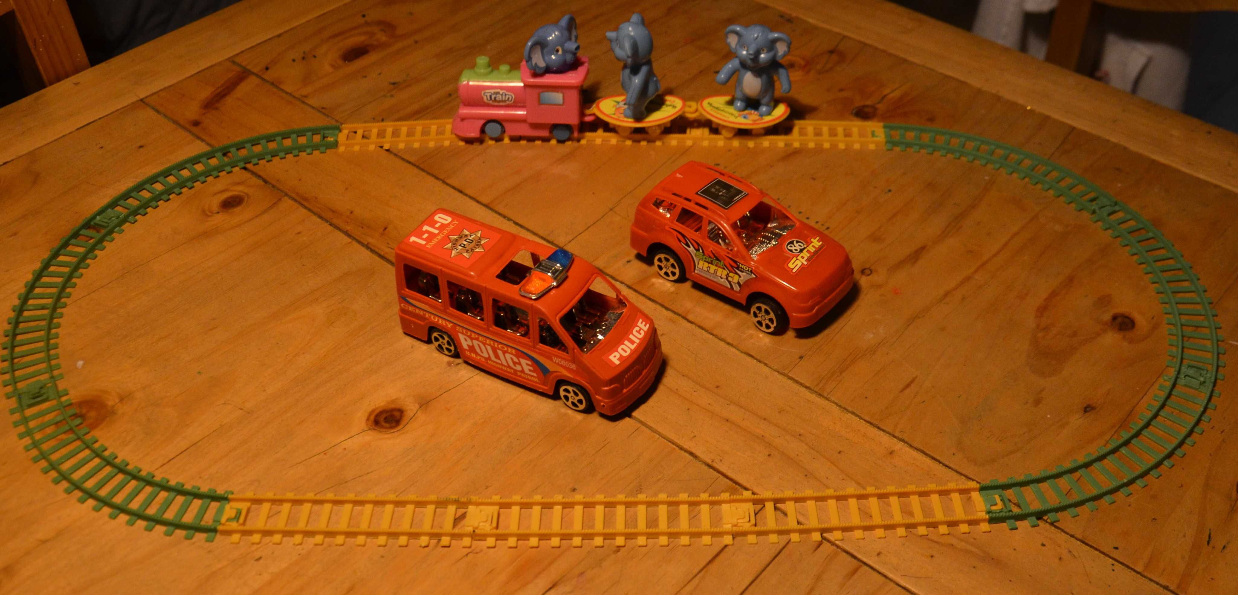 Zabawki dla chłopca samochody+kolejka