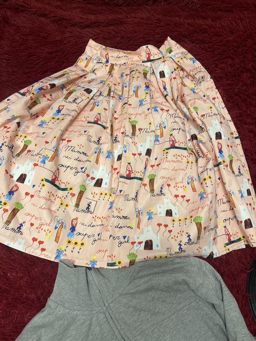 Віддам жіночі речі