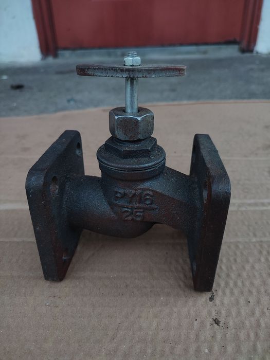 Продам вентиль фланцевий Ру16 Ду25 новий